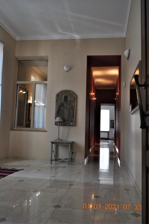 Great 144 Sq.M. Apartment In The Center Of Kiev Bagian luar foto
