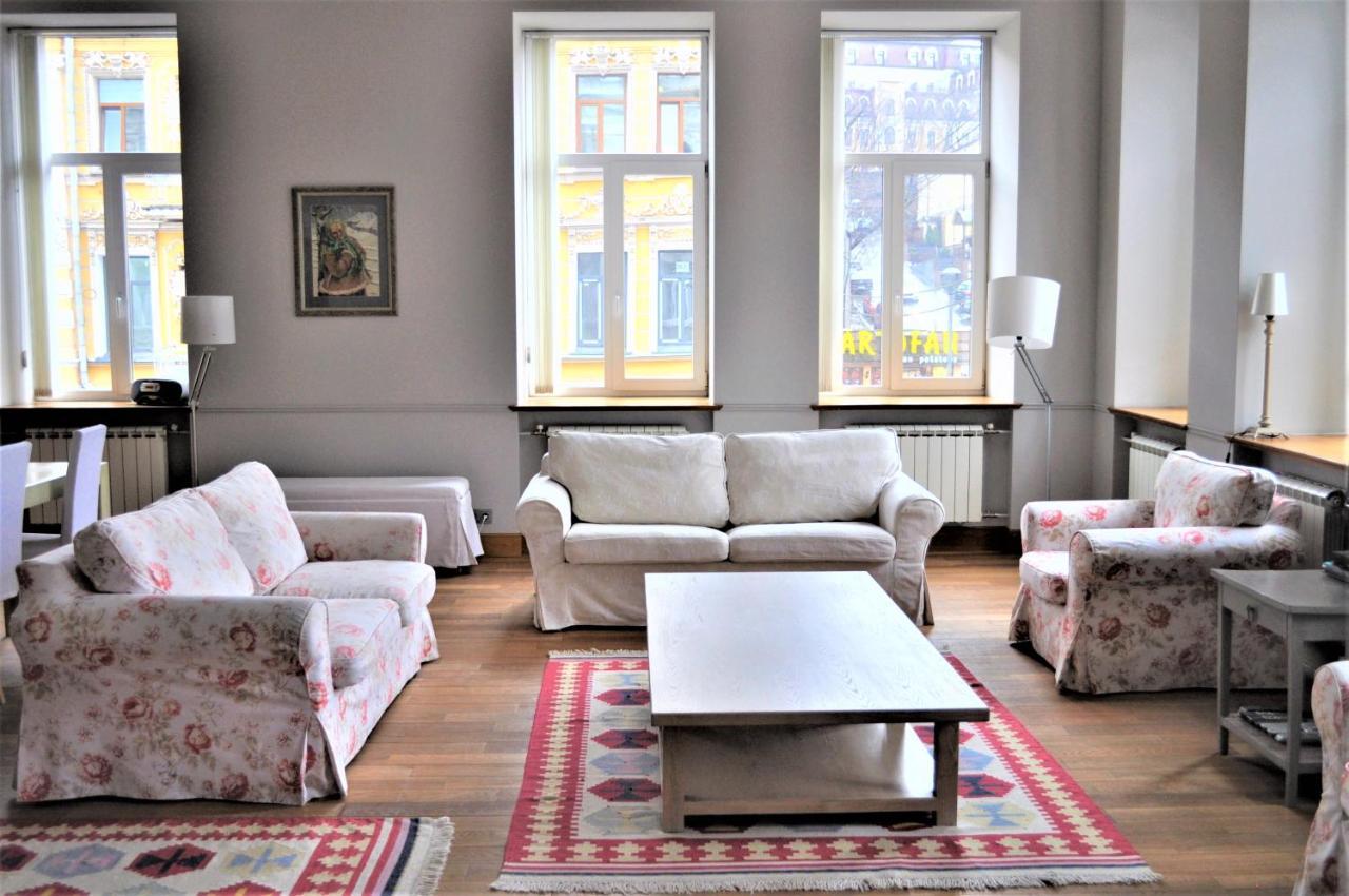 Great 144 Sq.M. Apartment In The Center Of Kiev Bagian luar foto