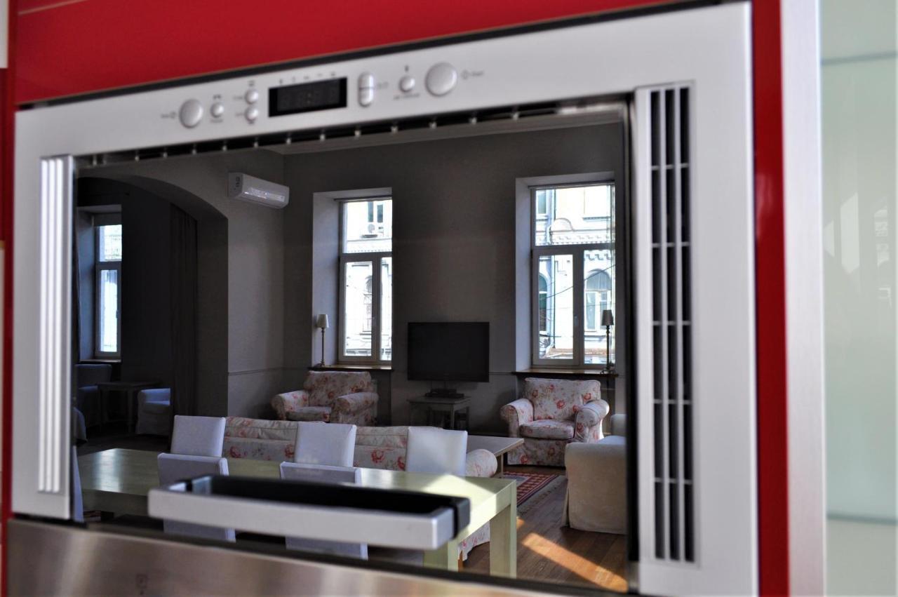 Great 144 Sq.M. Apartment In The Center Of Kiev Bagian luar foto