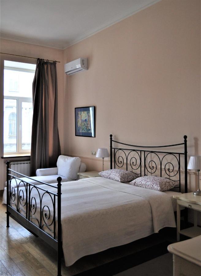 Great 144 Sq.M. Apartment In The Center Of Kiev Bagian luar foto